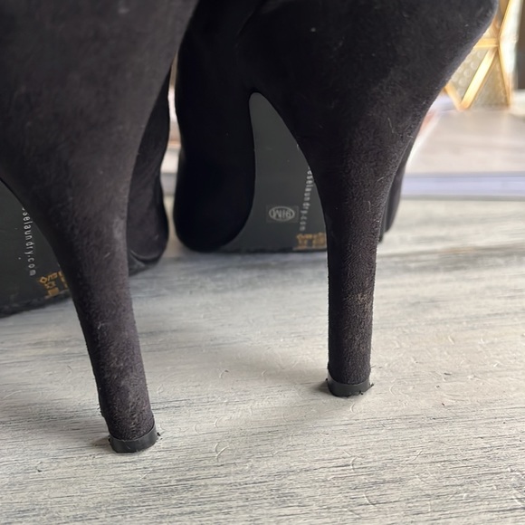 Chinese Laundry Scallop point heels size 9M - Picture 11 of 11